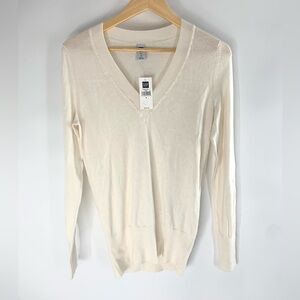 Womens GAP Designed & Crafted Long Sleeve V-Neck Sweater Size M